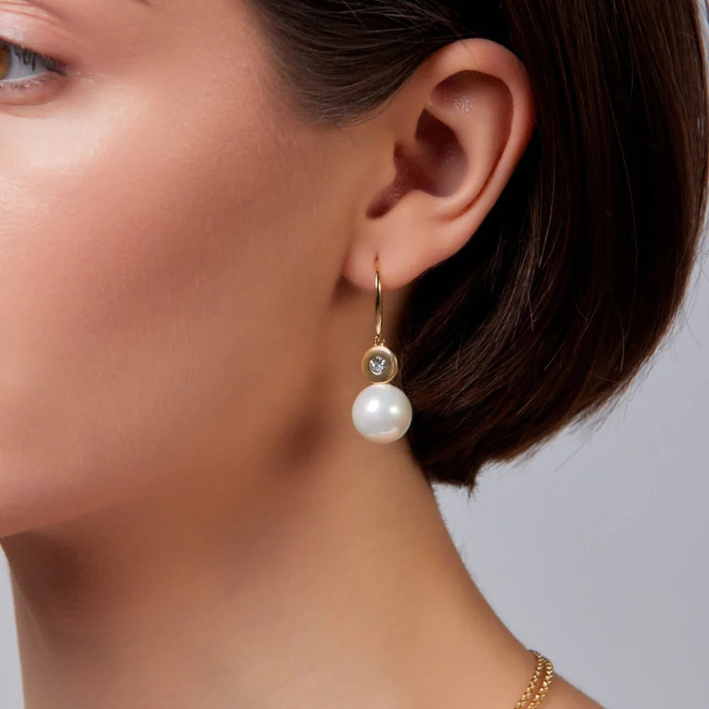Knight and top day jewellery pearls