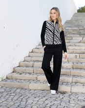 Load image into Gallery viewer, Printed Cardigan - Marble