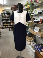 Load image into Gallery viewer, V351 - Mila Suit Navy - Via Veneto