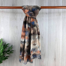 Load image into Gallery viewer, Circle Pattern Scarf