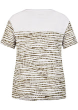 Load image into Gallery viewer, 121355- Casual Fit Stripe T-Shirt- White/Green- Rabe