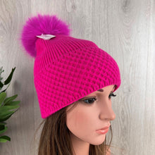 Load image into Gallery viewer, Weave Pattern Wool Hat
