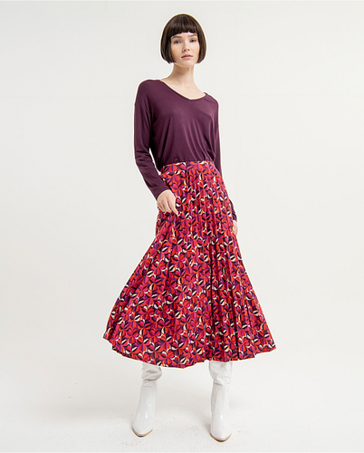 613- Pleated Floral Print Midi Skirt- Red- Surkana