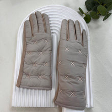Load image into Gallery viewer, Padded Gloves