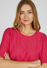 Load image into Gallery viewer, 114301- Magenta Textured Round Neck TShirt- Rabe