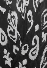 Load image into Gallery viewer, 580746- Printed Kimono - Cecil
