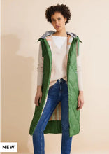 Load image into Gallery viewer, 220218- Green Long Padded Gillet - Street One