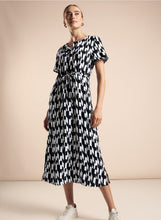 Load image into Gallery viewer, 144127 Black and White Dress Street One