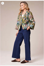 Load image into Gallery viewer, Scenic Green Jacket - Deck