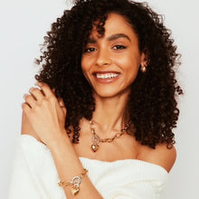 Load image into Gallery viewer, Oval Link Heart Necklace - Knight &amp; Day