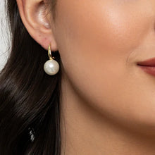 Load image into Gallery viewer, T369ECB - Siena Faux Pearl Earrings - Knight &amp; Day