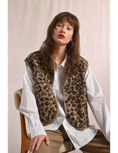 Load image into Gallery viewer, Sleeveless Jacket - Molly Bracken