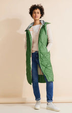 Load image into Gallery viewer, 220218- Green Long Padded Gillet - Street One