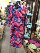 Load image into Gallery viewer, V337 - Dress - Garnet - Via Veneto
