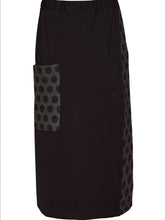 Load image into Gallery viewer, Black &amp; Grey Pull Up Skirt With Jacquard Spot Pocket And Side Panel- Naya
