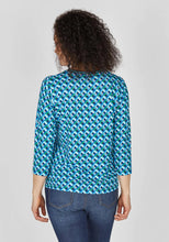 Load image into Gallery viewer, 123359- Rabe Round Neck Geo Print Top