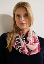 Load image into Gallery viewer, 572229- Coral/Navy Loop Scarf - Cecil