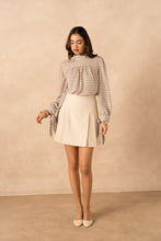 Load image into Gallery viewer, White Chain Detail Blouse - Lulumary