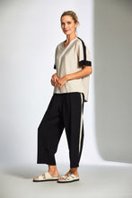 Load image into Gallery viewer, 25161 - Three-Toned Curve Top - Peruzzi