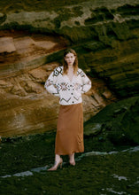 Load image into Gallery viewer, BYIGOMI Skirt - B.Young