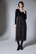 Load image into Gallery viewer, Contrast Fabric Dress - Peruzzi