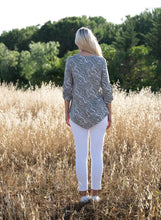 Load image into Gallery viewer, 7416- V Neck 3/4 Sleeve Print Top-Khaki-Marble