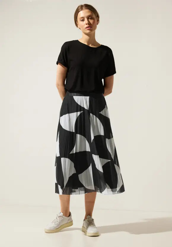 361340- Pleated Skirt Black - Street One