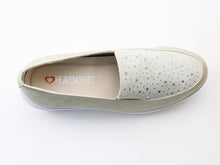 Load image into Gallery viewer, Charly Loafer - Gold - Heavenly Feet