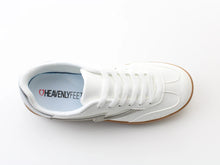 Load image into Gallery viewer, Bonnie Trainer - Off-White - Heavenly Feet