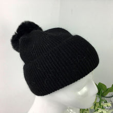 Load image into Gallery viewer, 040-PomPom Hat- Black