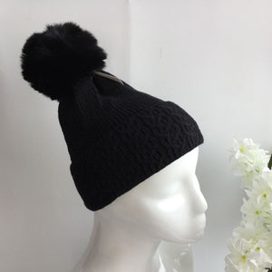 021-PomPom Hat-Black