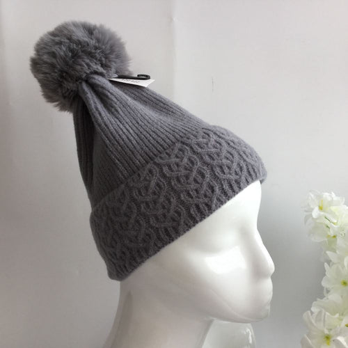 021-PomPom Hat-Grey