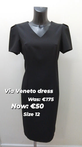 V3308 Via Veneto Black Shift Dress