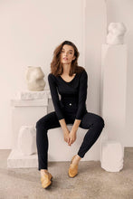 Load image into Gallery viewer, 3735 - Black Zio 7/8 Trouser - Fransa