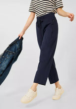 Load image into Gallery viewer, 375116- Casual Fit Hose-Cecil
