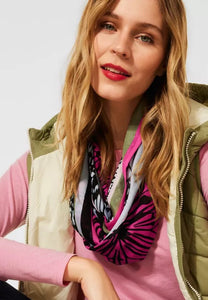 571815- Powerful Pink Print Loop - Street One