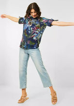 Load image into Gallery viewer, 343053- Blue Linen Printed Blouse- Cecil
