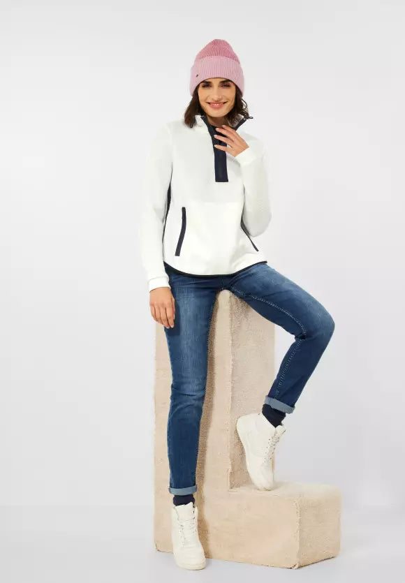 302015- Vanilla White Sweater- Cecil