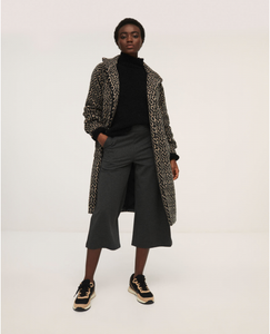 421- Black & Cream Coat - Surkana