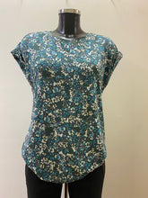 Load image into Gallery viewer, 0634- Jungle Green Floral Print Tshirt - Fransa