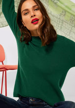 Load image into Gallery viewer, 301708- Green Fisherman’s Rib Jumper- Street One