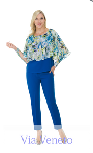 Via Venito Floral Top- Blue